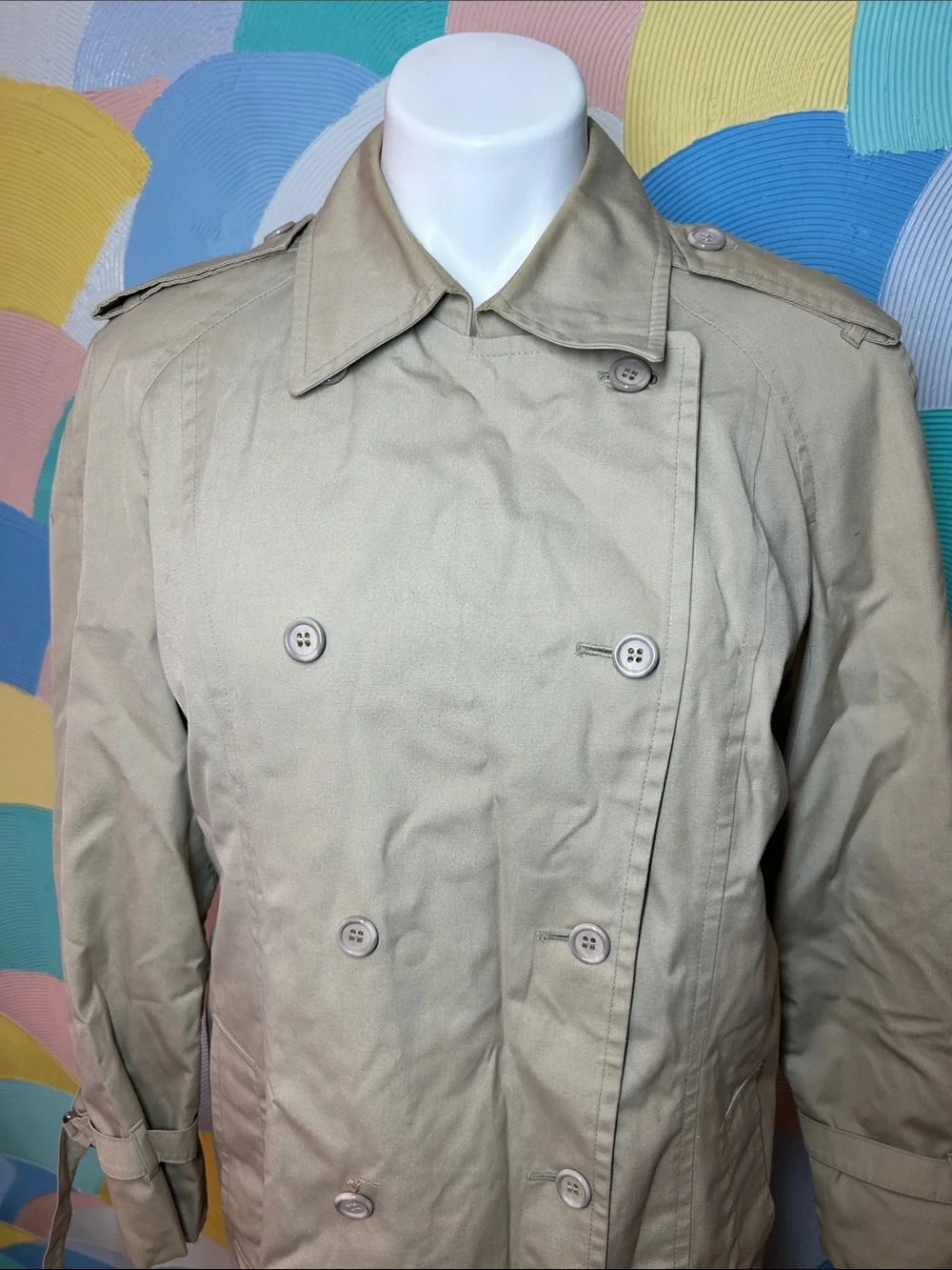 1970s London Fog Classic Beige Double-Breasted Trench Coat - Men’s sz 14